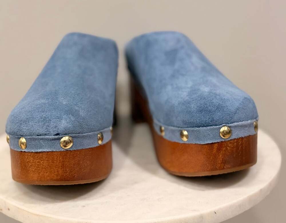 Free People Women's Calli Studded Clogs Size 8.5 small Knick